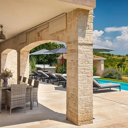 Holiday home Monte Vizinada *
